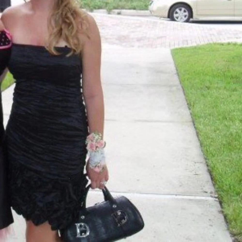 BCBG Maxazria dress - Picture 2 of 7